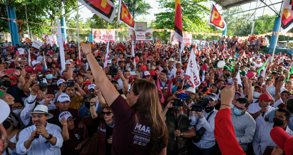 Concentración de Mara Lezama en la comunidad Altos de Sevilla